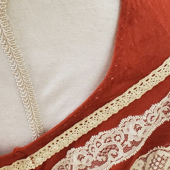 Urban Outfitters Kimchi Blue Lace Tank - Picture 4 of 8